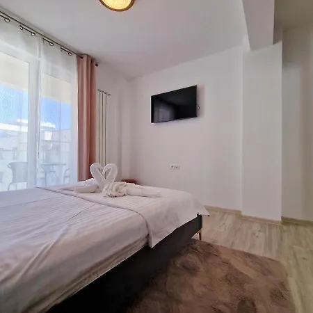 Apartment Paradise *